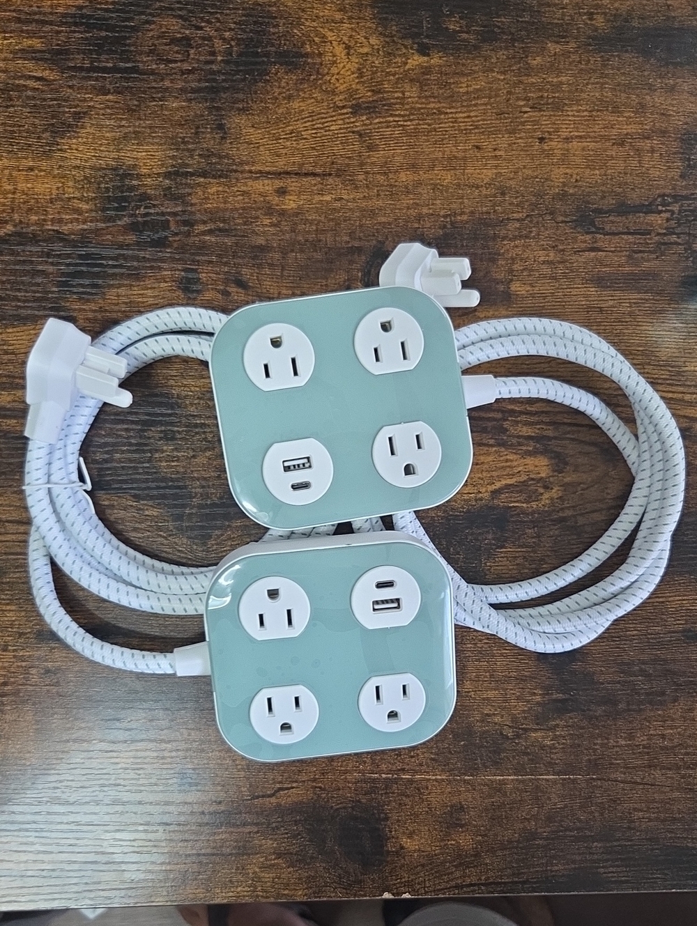 Bold Style Bold Power Charging Station With Usb-C And Usb-A Sage Green